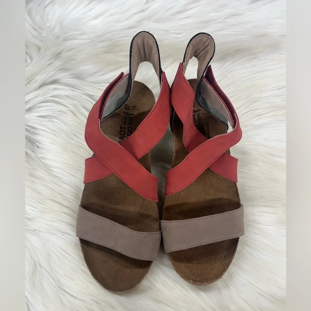 NAOT NEW vixen size 6 6.5 (37) Red Nubuck Ankle Strap Heel Wedge Sandals Shoes - Picture 2 of 10